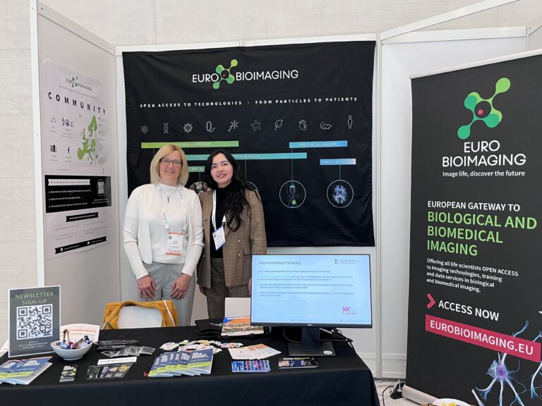 Claudia Pfander and Daniela Aviles at the Euro-BioImaging booth