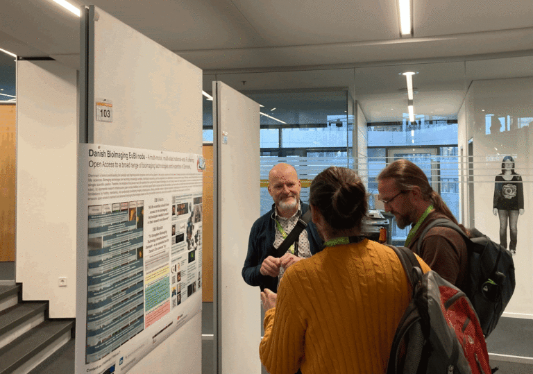 Thomas Braunstein shares information about the Danish BioImaging Node at the poster session.